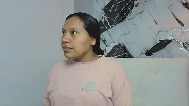 Hanna Goldenst online show from 11-21-25, 09:02