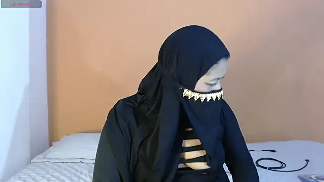 amina fair online show from 11-19-25, 06:46