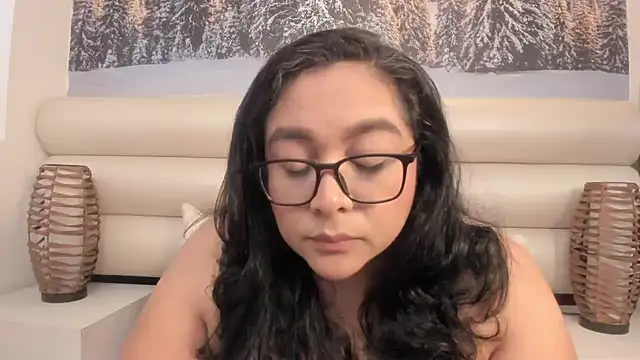 Snapshot of ViickyLee chatting on 04-30-26, 06:09 ViickyLee online show from 04-30-26, 06:09