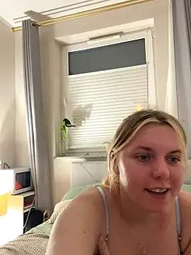 Snapshot of Nallinee chatting on 11-30-25, 07:40 Nallinee online show from 11-30-25, 07:40