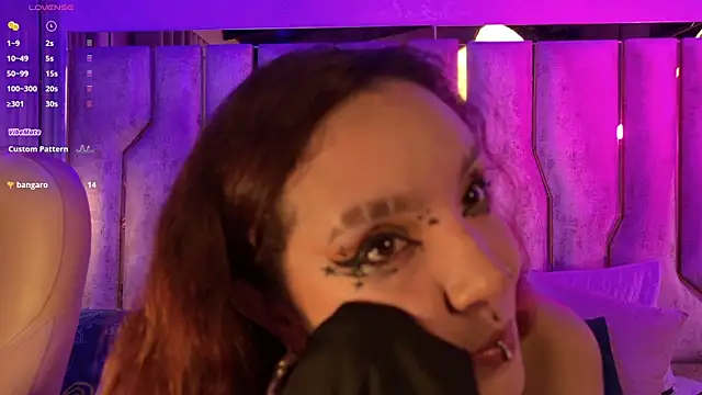 Snapshot of nix_wolf chatting on 11-21-25, 03:27 nix wolf online show from 11-21-25, 03:27