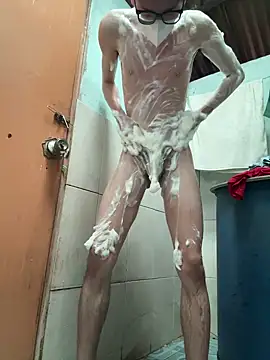 Snapshot of MEFUN- chatting on 11-20-25, 05:51 MEFUN- online show from 11-20-25, 05:51