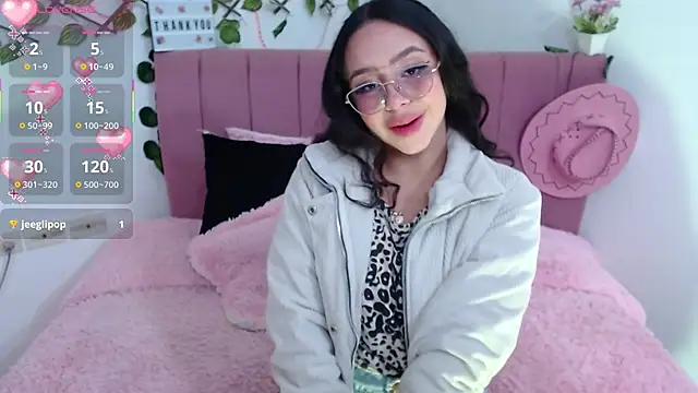 amaris ferrer online show from 12-15-25, 02:49