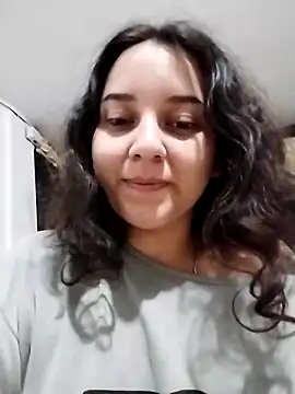 Snapshot of chibi_love chatting on 12-20-25, 03:57 chibi love online show from 12-20-25, 03:57