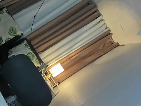 Xxjasmine foxxX online show from 12-04-25, 06:05