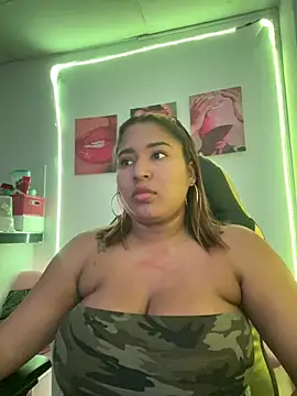 morena-2025 online show from 05-26-26, 04:58
