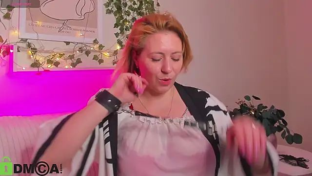 Snapshot of miss_lisaaa chatting on 11-16-25, 03:01 miss lisaaa online show from 11-16-25, 03:01