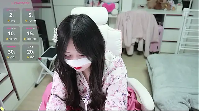 Snapshot of kimhyeona2005 chatting on 02-18-26, 12:12 kimhyeona2005 online show from 02-18-26, 12:12