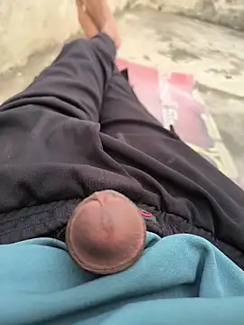 Ritik143jhil online show from 11-27-25, 09:44