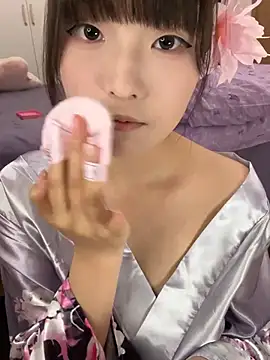 Snapshot of susuya_sha chatting on 03-15-26, 02:12 susuya sha online show from 03-15-26, 02:12