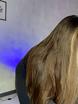 Melody sol online show from 01-06-26, 03:21