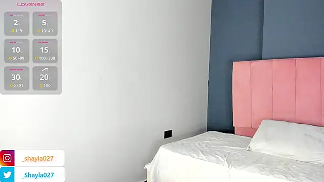 Snapshot of Jasmiine_01 chatting on 11-25-25, 01:11 Jasmiine 01 online show from 11-25-25, 01:11