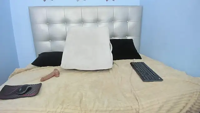 Alice sexy26 online show from 05-18-26, 04:07