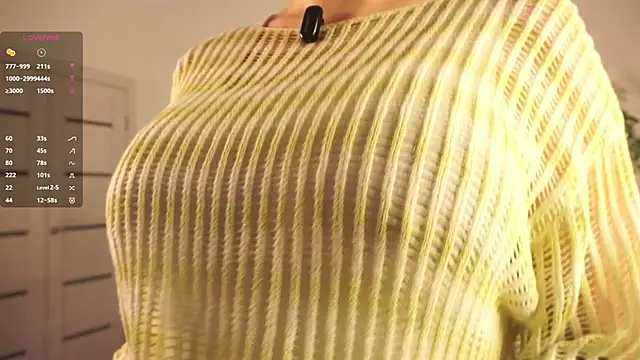 RoxannaCarver online show from 12-17-25, 07:03