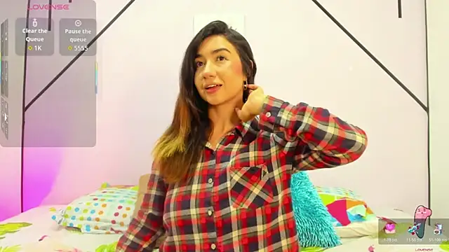 VictoriaRouge  online show from 11-22-25, 03:49