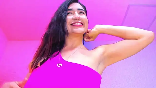 VictoriaRouge  online show from 04-17-26, 08:12