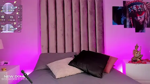 GabrielaSuarez  online show from 07-25-26, 08:17