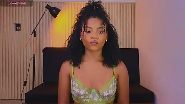 Snapshot of vanestraus chatting on 04-28-26, 08:47 vanestraus online show from 04-28-26, 08:47
