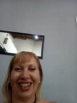 SexyMilf1211 online show from 02-19-26, 01:56