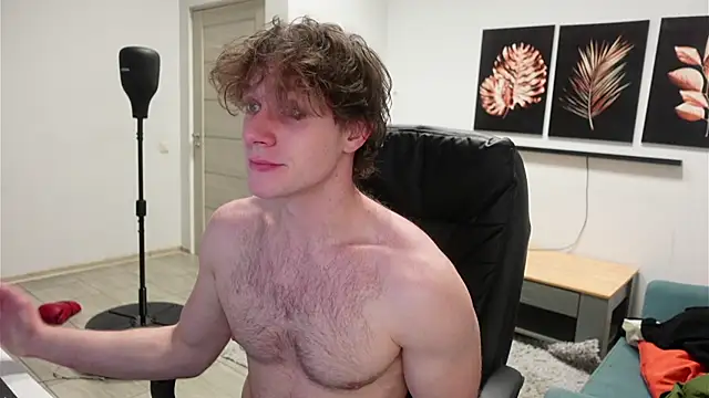 Snapshot of Charles_Dreams chatting on 01-09-26, 06:53 Charles Dreams online show from 01-09-26, 06:53