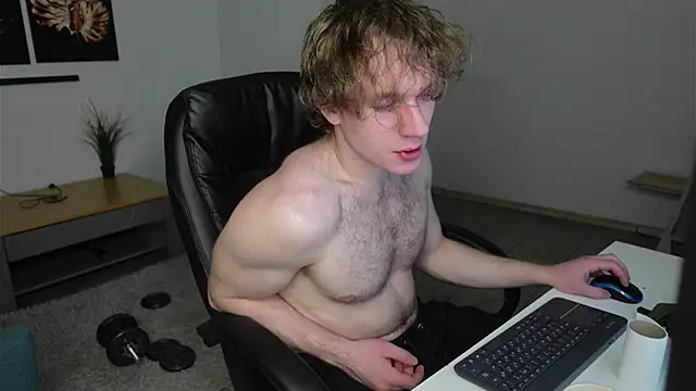 Snapshot of Charles_Dreams chatting on 01-11-26, 04:01 Charles Dreams online show from 01-11-26, 04:01