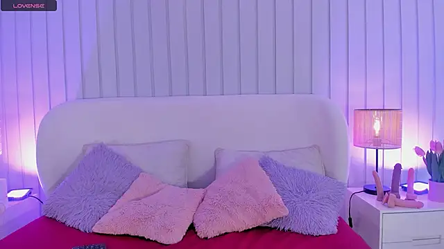 catalinaruiz  online show from 03-08-26, 05:50