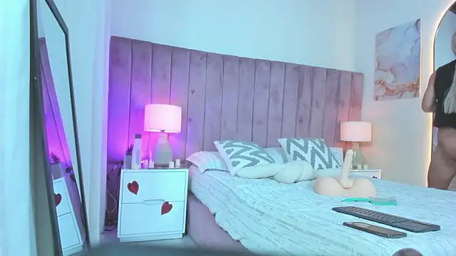 Valentino moretti online show from 02-19-26, 12:45