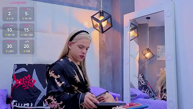 Valentino moretti online show from 04-20-26, 11:13