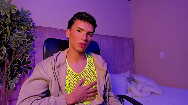 Snapshot of Seab_trooy chatting on 11-20-25, 03:50 Seab trooy online show from 11-20-25, 03:50