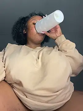 Snapshot of Busty-Sweetheart chatting on 12-14-25, 08:24 Busty-Sweetheart online show from 12-14-25, 08:24