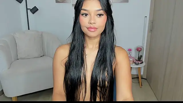 haileyflorez  online show from 03-01-26, 08:33