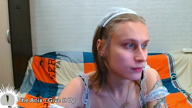 VerucaHalston online show from 12-22-25, 03:20