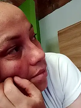 Rouse hot  online show from 02-25-26, 08:51