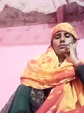 Snapshot of Pirvesh_singh chatting on 11-26-25, 04:57 Pirvesh singh online show from 11-26-25, 04:57