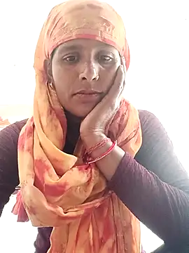 Snapshot of Pirvesh_singh chatting on 12-15-25, 06:50 Pirvesh singh online show from 12-15-25, 06:50