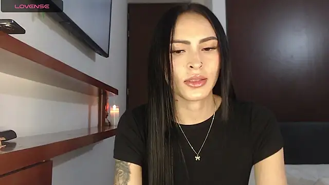 Snapshot of Linda__fiore chatting on 03-04-26, 03:23 Linda fiore online show from 03-04-26, 03:23