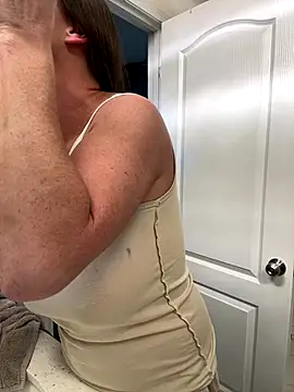 Snapshot of Ayybaebay chatting on 12-17-25, 10:27 Ayybaebay online show from 12-17-25, 10:27