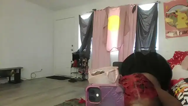 Snapshot of Mistresslucyxxx chatting on 11-23-25, 10:09 Mistresslucyxxx online show from 11-23-25, 10:09