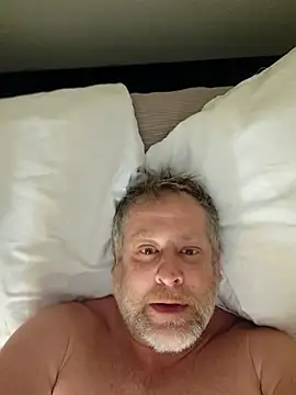 Snapshot of Mikey40wv chatting on 02-27-26, 04:45 Mikey40wv online show from 02-27-26, 04:45