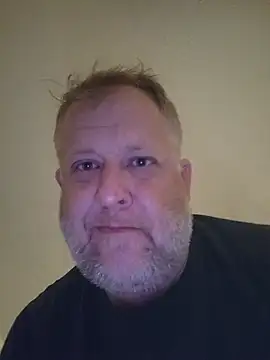 Snapshot of Mikey40wv chatting on 07-06-26, 07:05 Mikey40wv online show from 07-06-26, 07:05