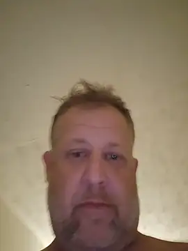 Snapshot of Mikey40wv chatting on 07-13-26, 03:20 Mikey40wv online show from 07-13-26, 03:20