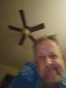 Snapshot of Mikey40wv chatting on 07-23-26, 03:15 Mikey40wv online show from 07-23-26, 03:15