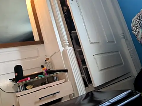 Snapshot of monalily chatting on 03-11-26, 08:37 monalily online show from 03-11-26, 08:37