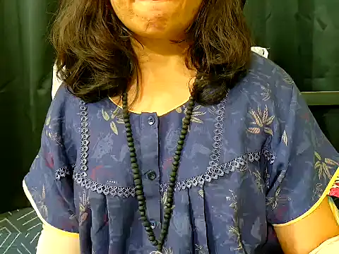 Snapshot of niha40 chatting on 11-16-25, 05:13 niha40 online show from 11-16-25, 05:13