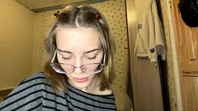 MelaineAytes online show from 01-10-26, 01:02