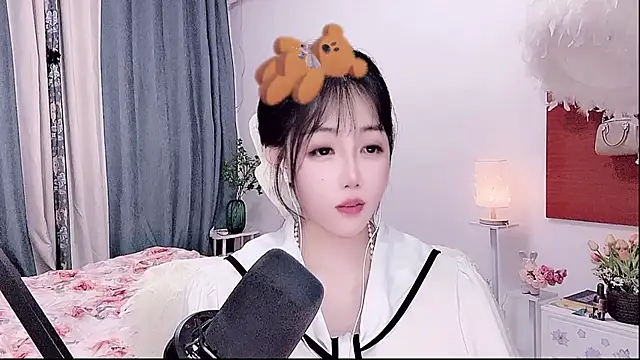 Laura 520 online show from 05-24-26, 06:40
