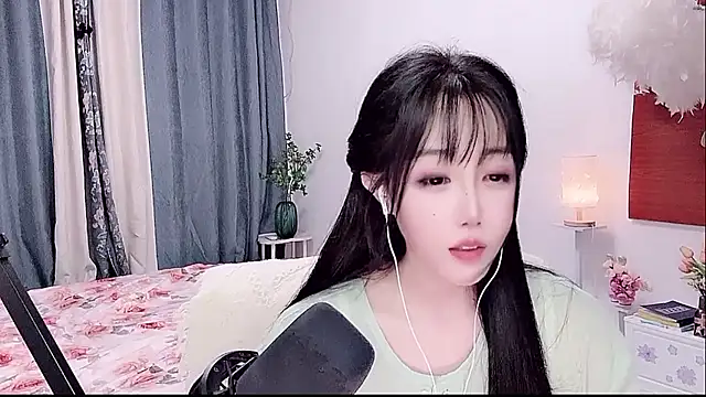 Laura 520 online show from 06-03-26, 11:13