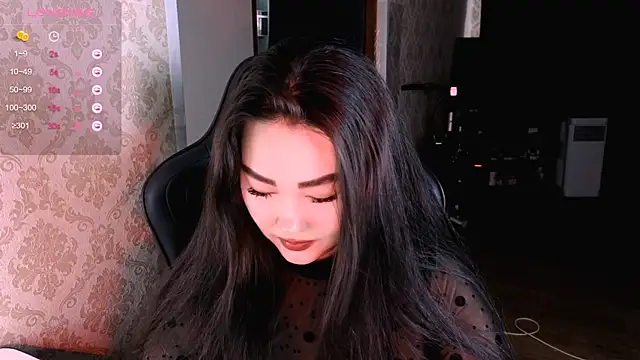 Emma Uilson online show from 04-24-26, 10:50