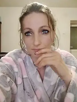 CrazyMaya39 online show from 04-18-26, 09:48