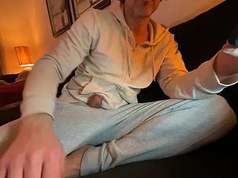 Brandonn1989amateur online show from 12-17-25, 09:43